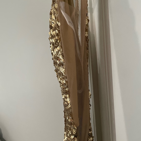 Stunning gold sequins Jovani prom dress size 00 - Picture 5 of 6